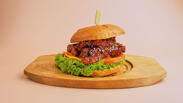 chicken-bbq-burger