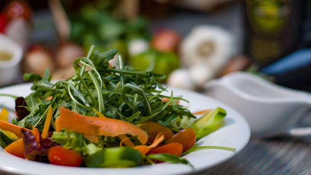 salat-caeser