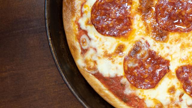 pizza-pepperoni-v